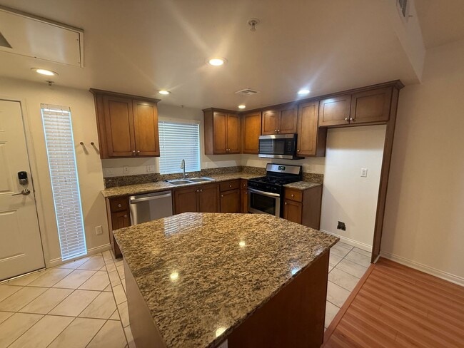 Building Photo - 4609 Kester Ave