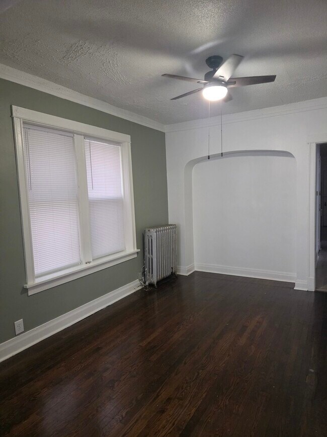 Foto del edificio - 2120 S Ridgeway Ave