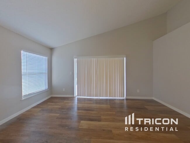 Building Photo - 203 Pima Trail