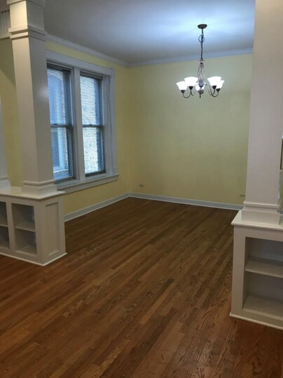 Foto del edificio - 1043 W Webster Ave