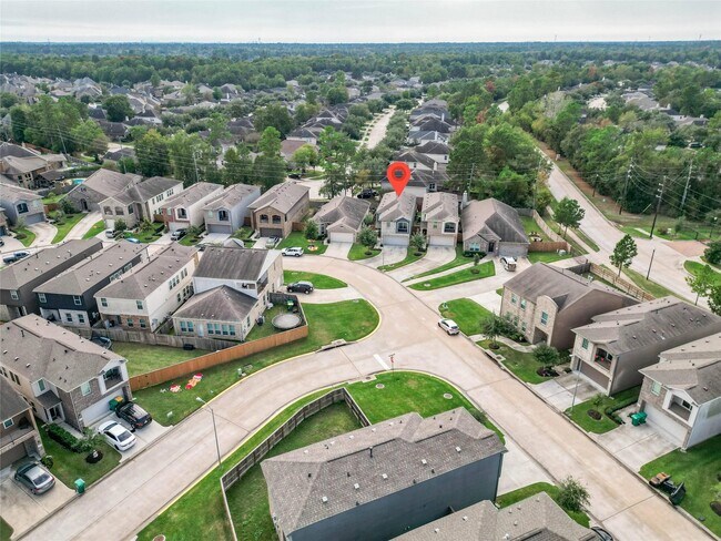 Foto del edificio - 3325 Harmony View Ln