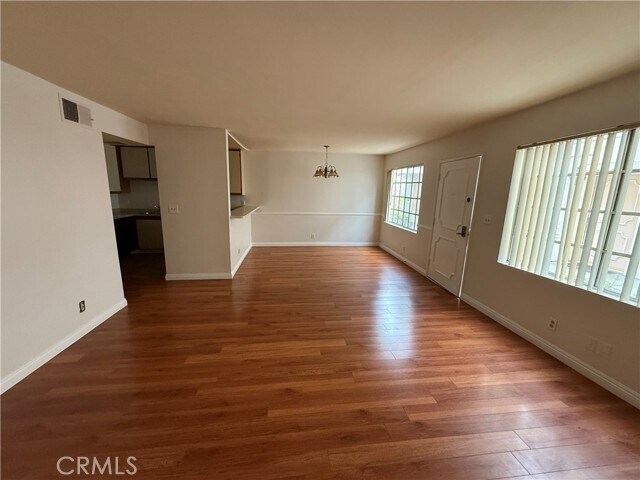 Foto del edificio - 14758 Magnolia Blvd