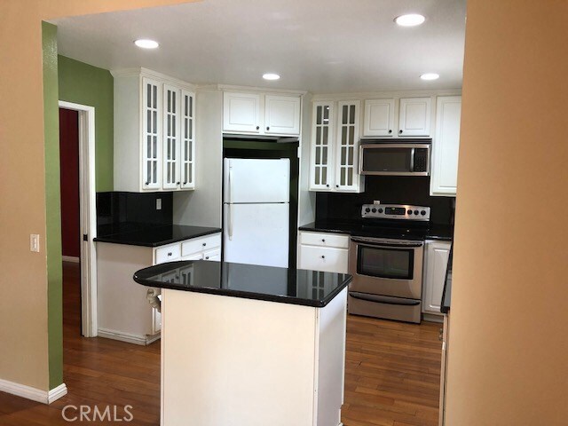 Foto del edificio - 2212 Vista Del Sol