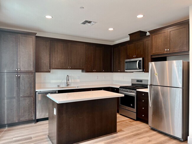 Foto del edificio - Beautiful Duets at Westfield in Hollister