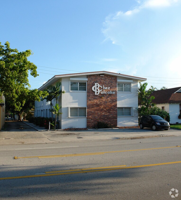 Primary Photo - 811-817 E Broward Blvd