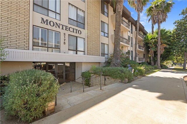 Foto del edificio - 2175 S Beverly Glen Blvd