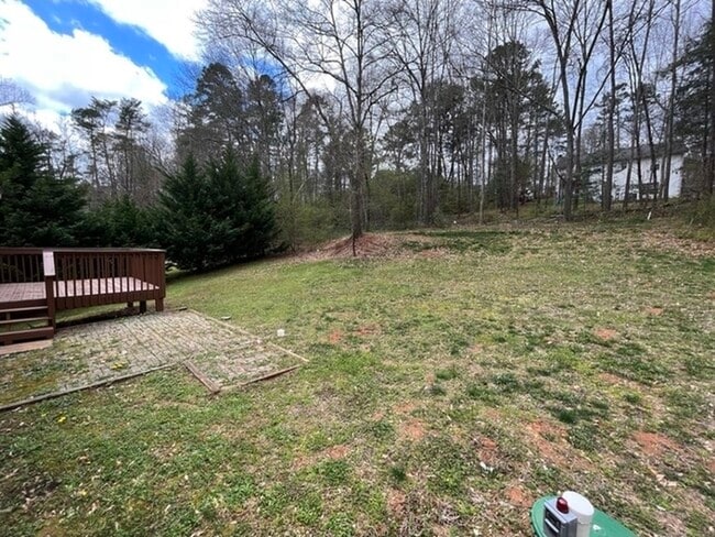 Building Photo - 6950 Sawnee Terrace