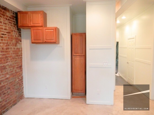 Building Photo - 7110 60th Ln