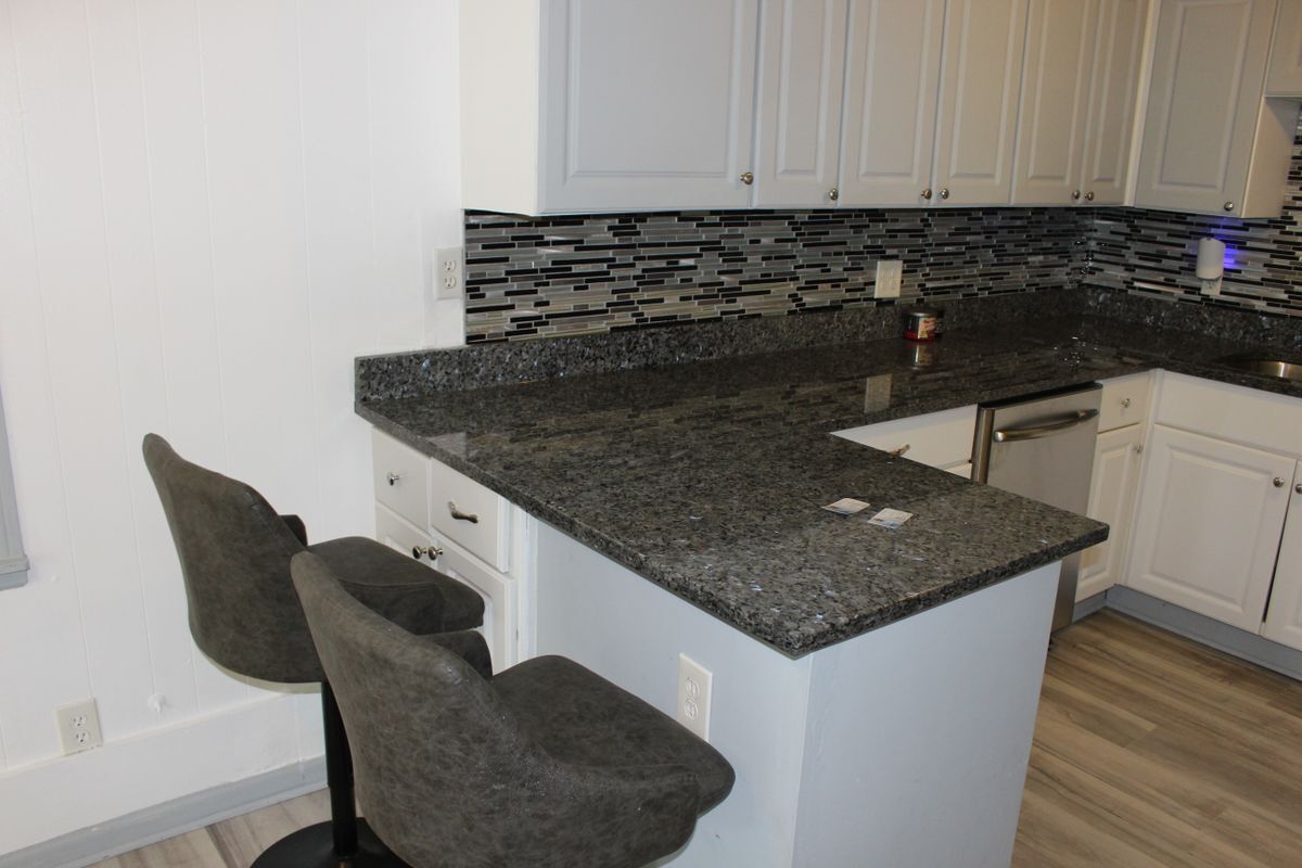 Foto del edificio - 8436 Lozier Ave