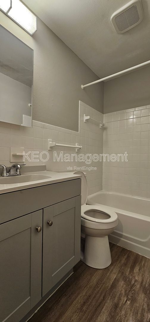 Building Photo - 153 N Dixie Dr