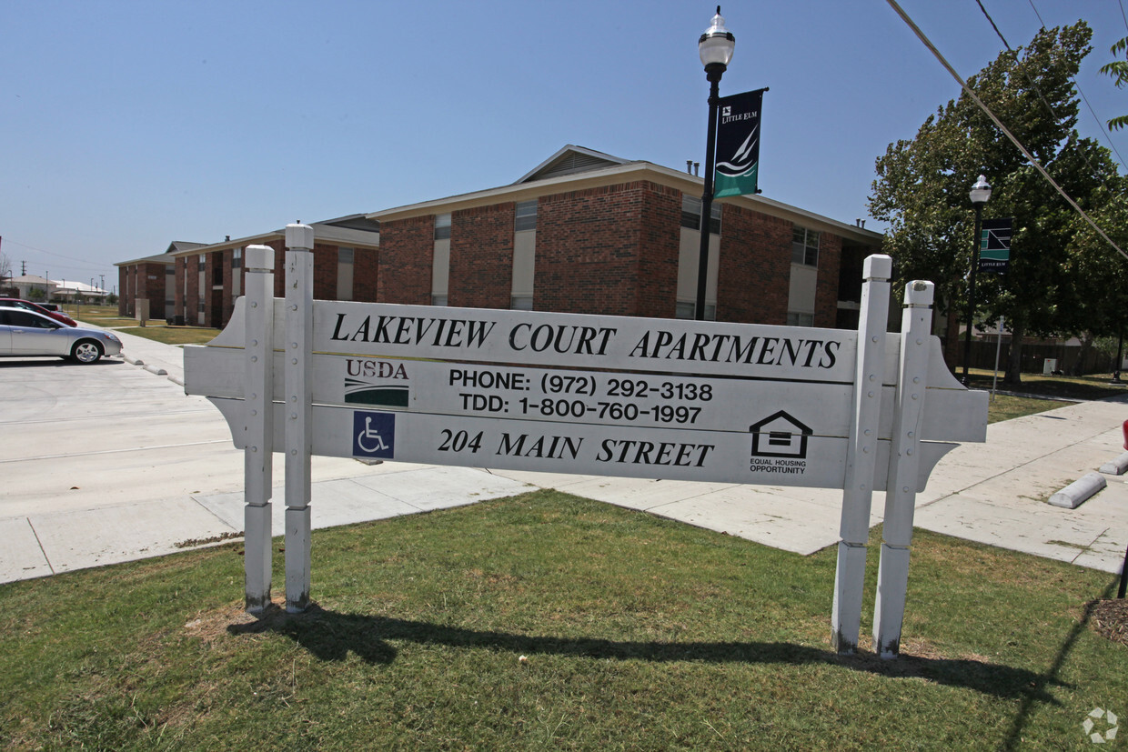 Foto del edificio - Lakeview Court Apartments