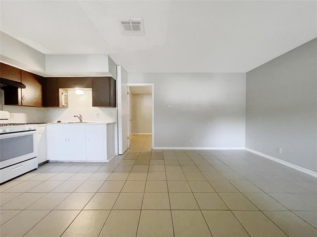 Foto principal - 2503 Cecil Dr
