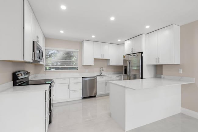 Foto del edificio - 301 SE 12th Ave