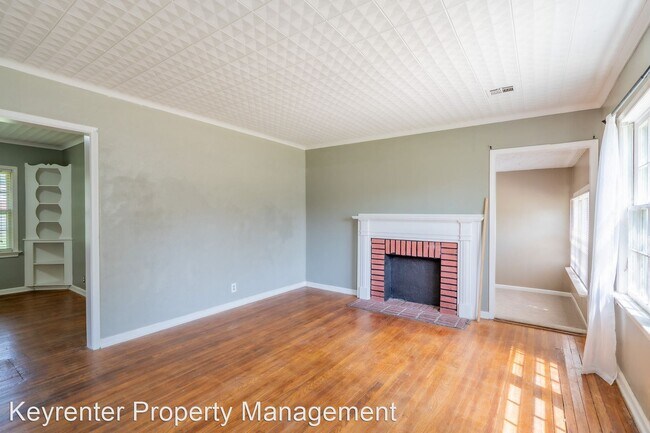 Building Photo - 2 br, 1 bath House - 1810 N Main St