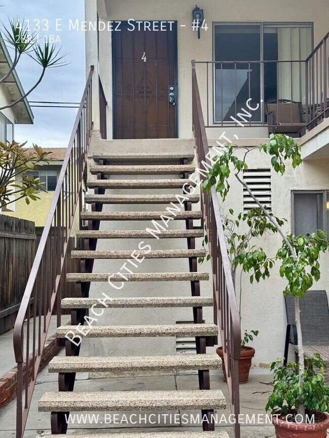 Building Photo - 4133 E Mendez St