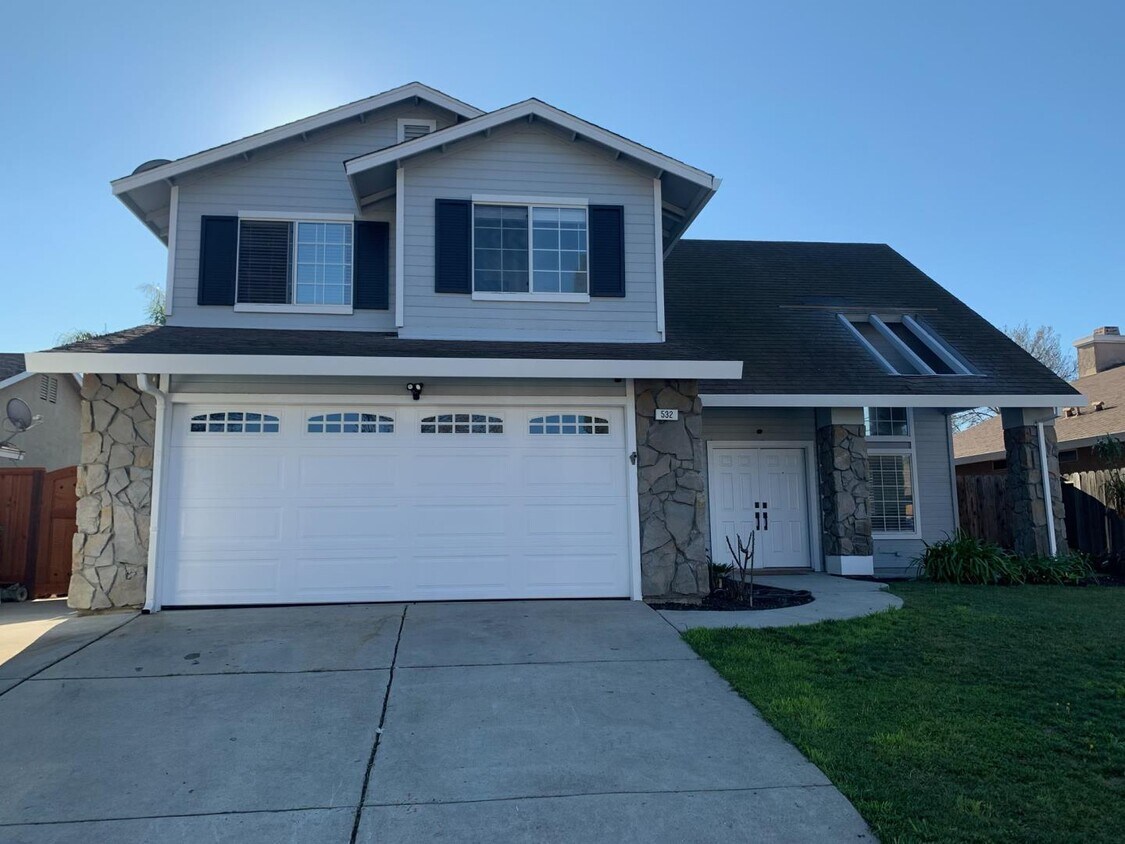 Primary Photo - 532 Sears Dr