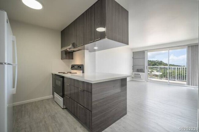 Foto del edificio - Fully Remodeled 1BR/1BA/1PKG Unit in Waialae Gardens (Kahala)