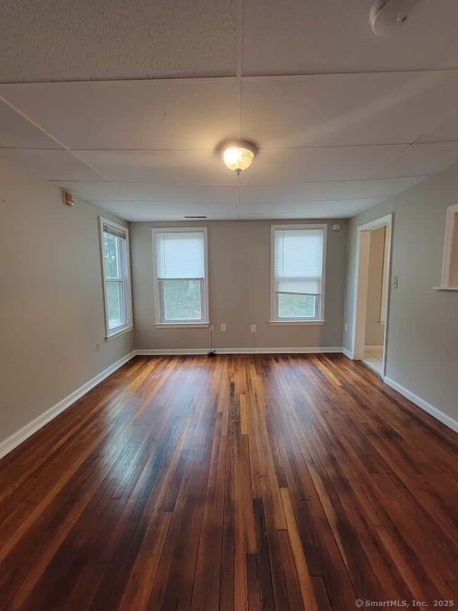 Building Photo - 161 Reservoir Ave