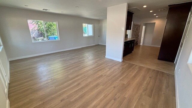 Foto principal - 9704 Sunland Blvd