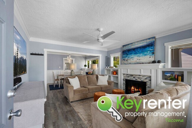 Building Photo - Remodeled Tacoma Gem with Private Yard, Ga...