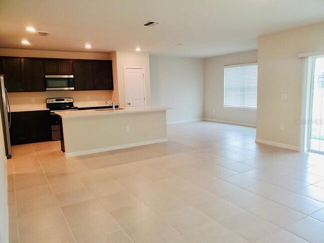 Foto del edificio - 30579 Gilbern Rd