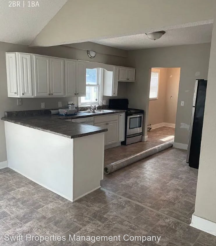 2 br, 1 bath House 3937 East 32nd Street House Rental in Des Moines