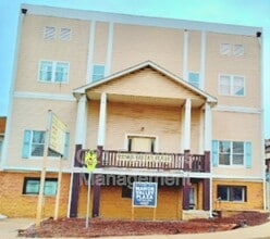 Building Photo - 40 Race St