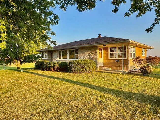 Building Photo - 3 bedroom Home, Buchanan, Country Setting