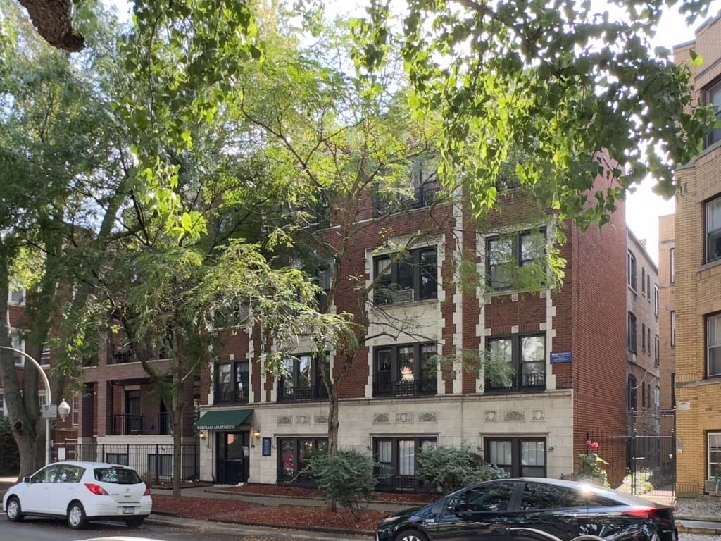 Primary Photo - 842 W Wolfram St