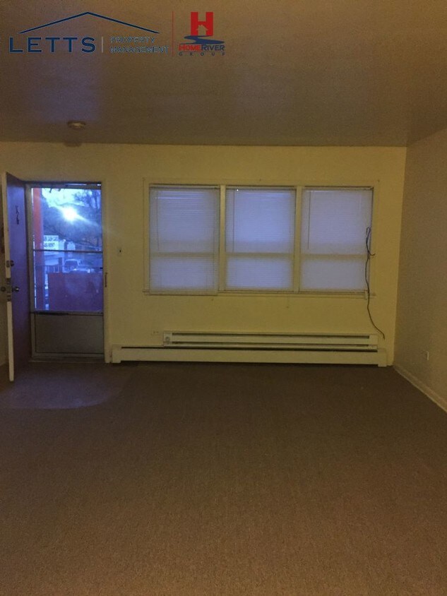 Large Studio Apartment Apartment for Rent in Melrose Park, IL