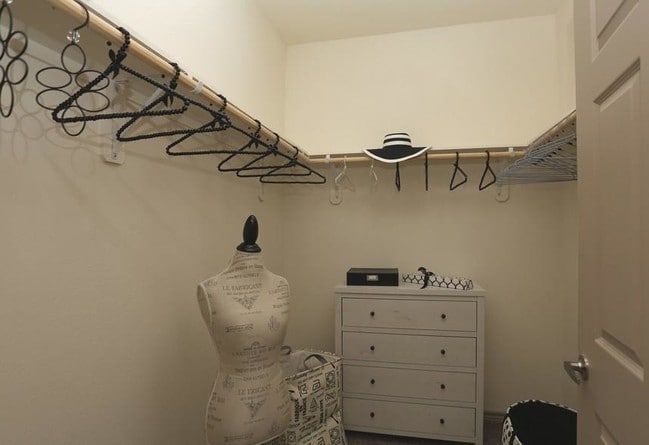 Building Photo - 425 McCaleb Rd