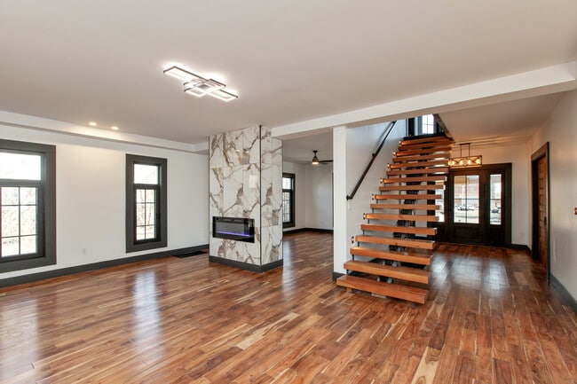 Foto del edificio - 2828 N Illinois St