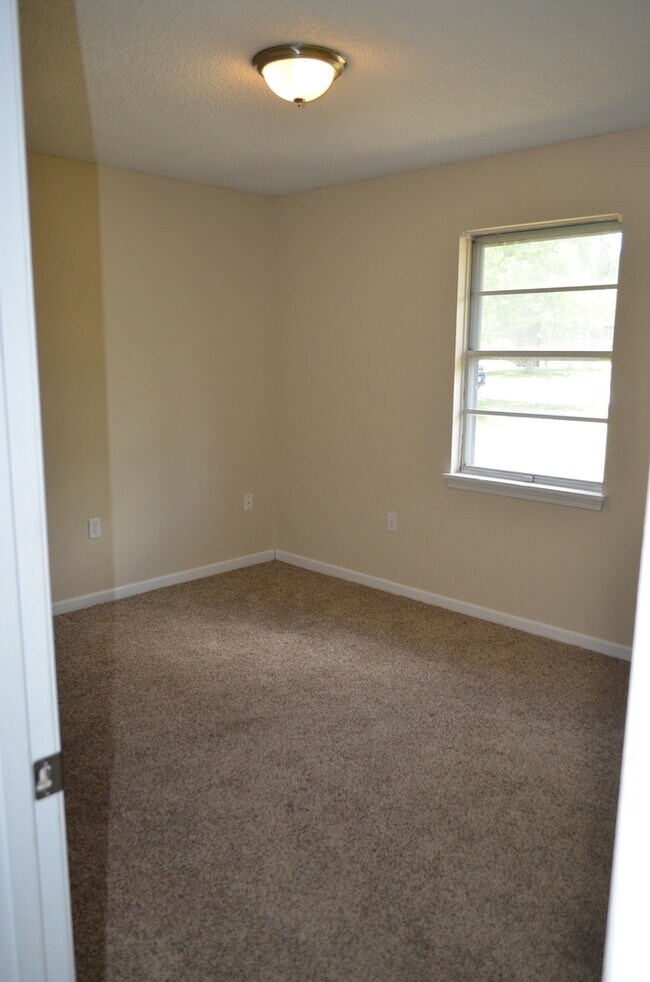 Foto del edificio - 4631-4633 Southampton Ct