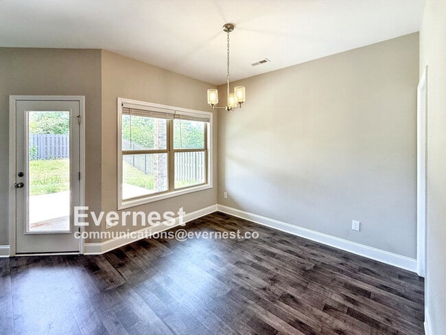 Building Photo - 104 River Pointe Dr