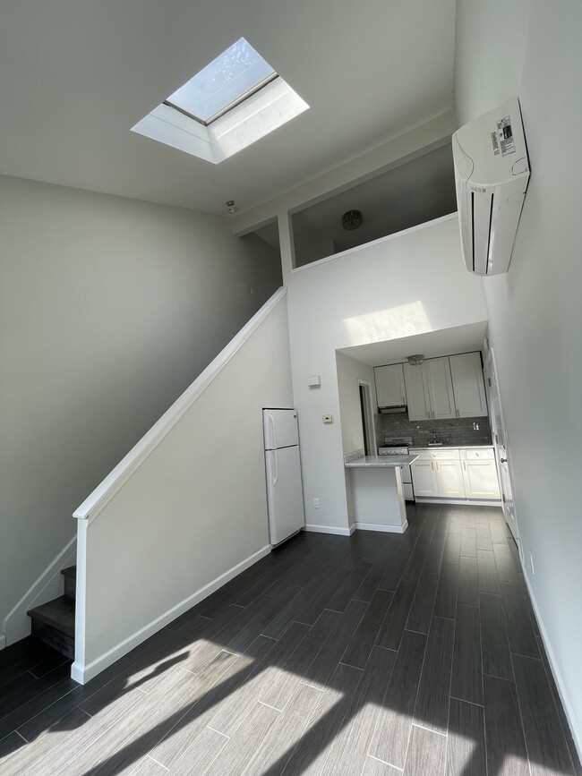 Building Photo - 55 Cebra Ave