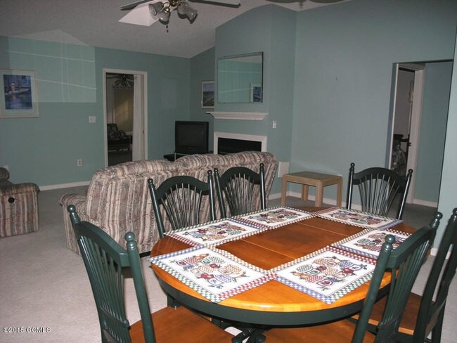 Building Photo - 108 Bay Club Cir