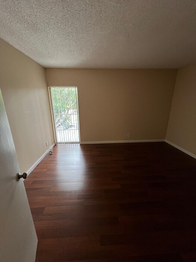 Foto del edificio - 632 NW 13th St