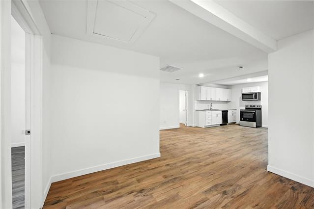 Foto del edificio - 318 E Shepherd St