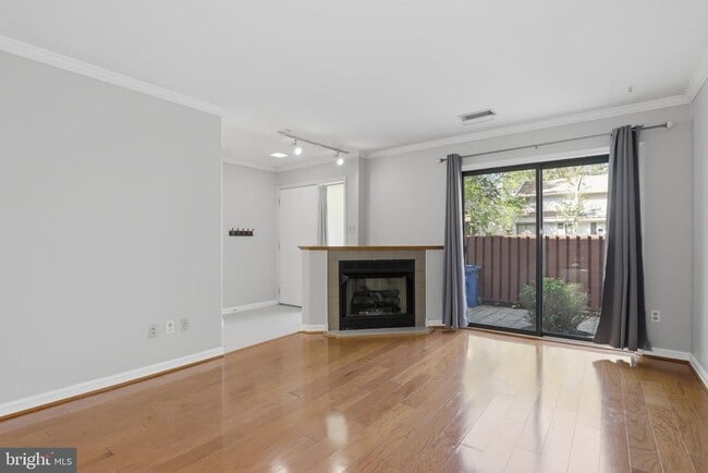 Foto del edificio - 2369 Southgate Square