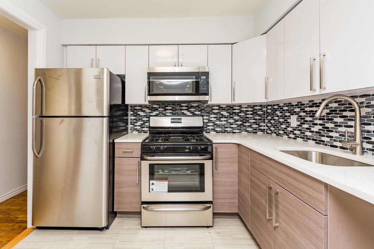 Foto principal - 1756 Lacombe Ave