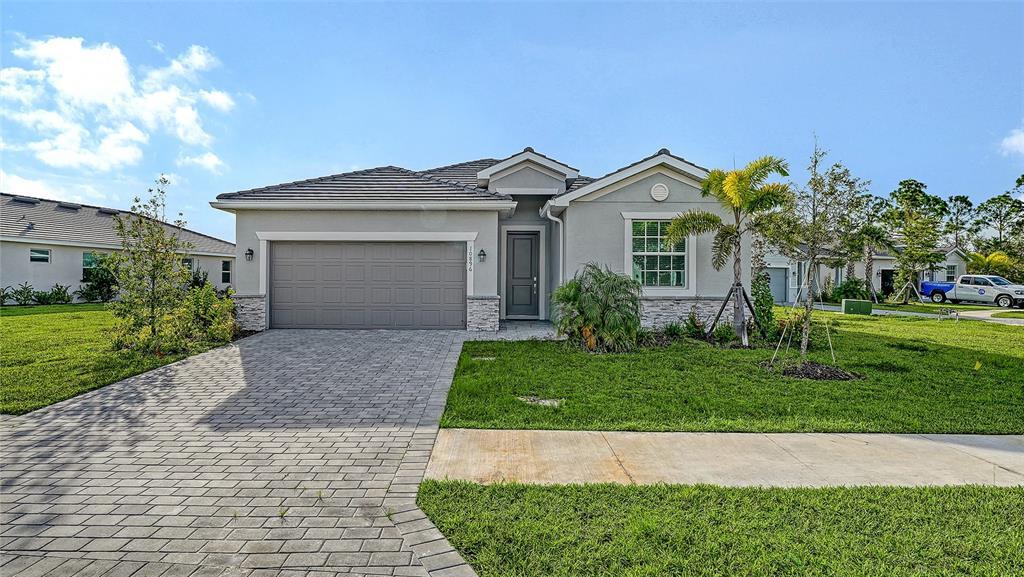 Primary Photo - 10896 Pinot Dr