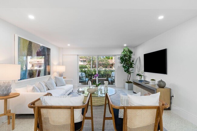 Foto del edificio - 170 N Ocean Blvd