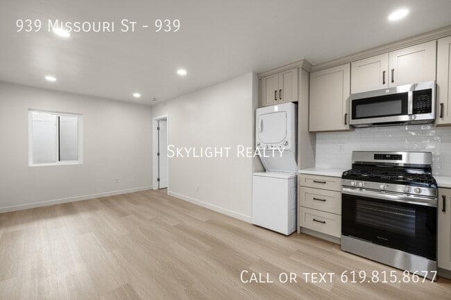 Building Photo - 939 Missouri St
