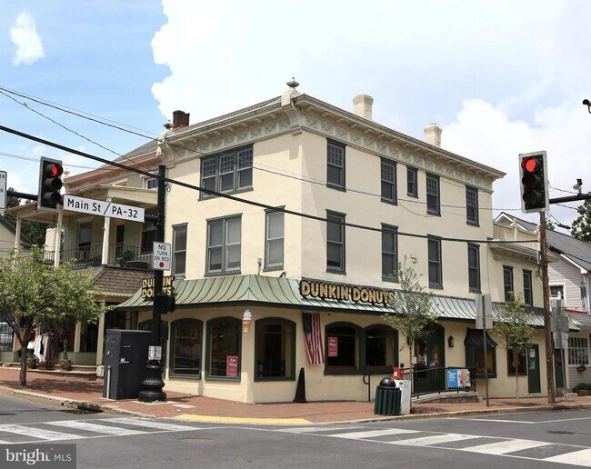 Building Photo - 4 W Bridge St