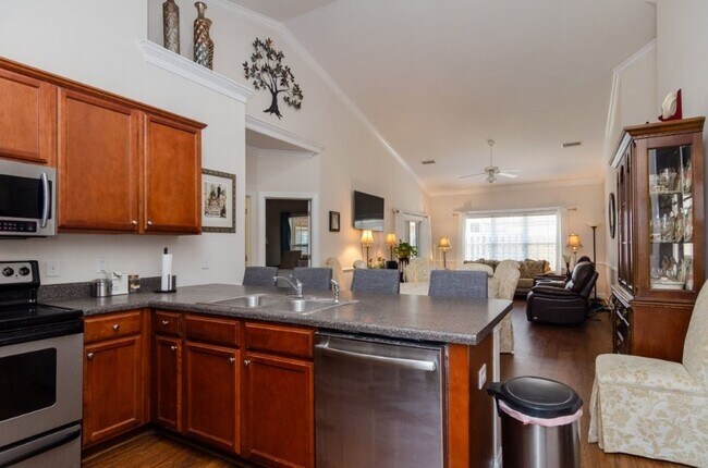 Foto del edificio - 445 Lightning Whelk Way