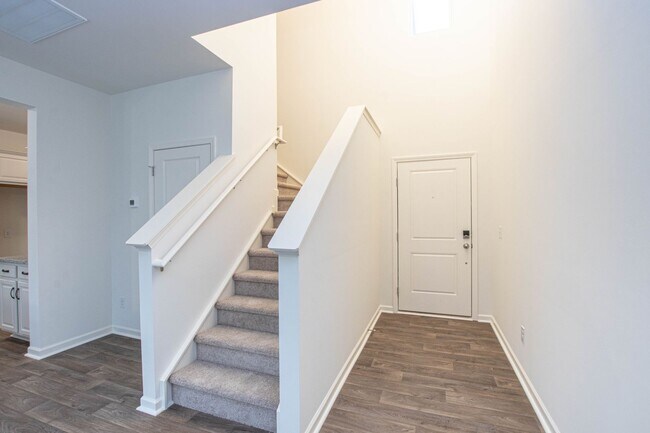 Foto del edificio - 14082 Clayborn St