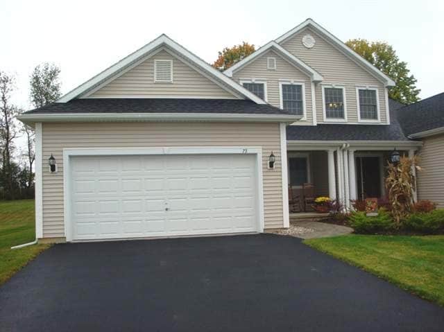 Entrance - 73 Rockrose Dr