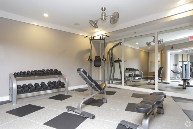 fitness center - West Inman Lofts