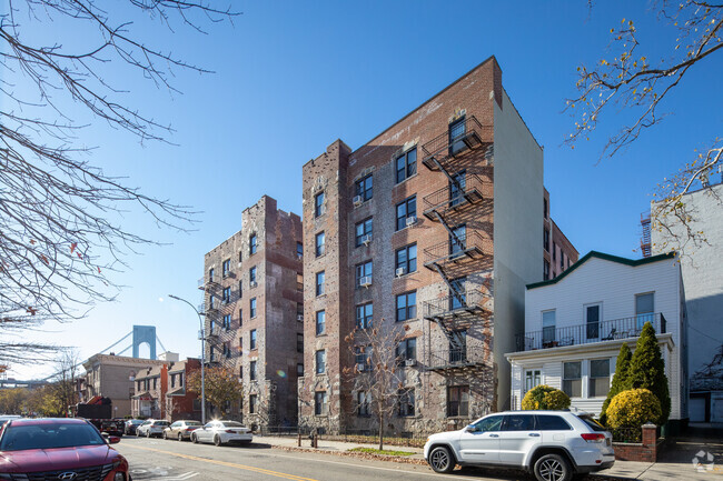 Building Photo - 9524 Fort Hamilton Pky