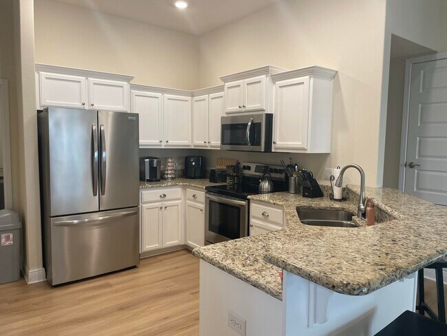 Foto del edificio - 124 Ridgeway Cir